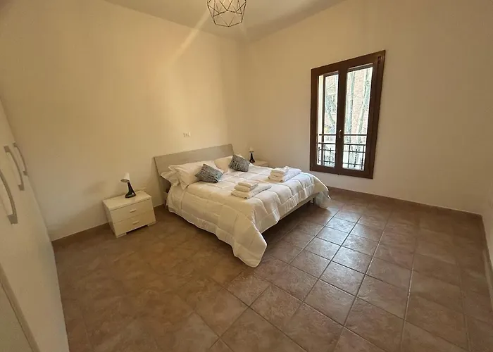 公寓 3 Bedrooms Apartment-autodromo-centro Storico *