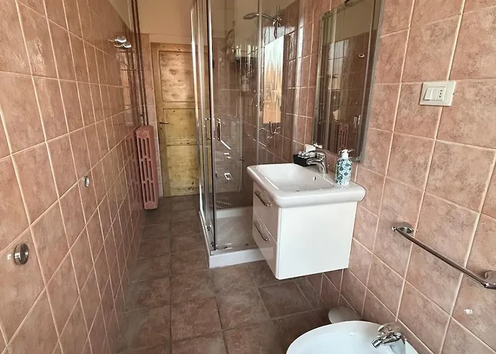 公寓 3 Bedrooms Apartment-autodromo-centro Storico 伊莫拉