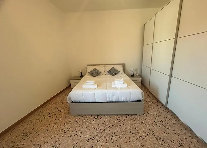 3 Bedrooms Apartment-autodromo-centro Storico *