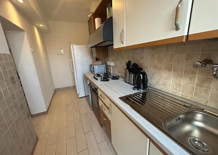 3 Bedrooms Apartment-autodromo-centro Storico *